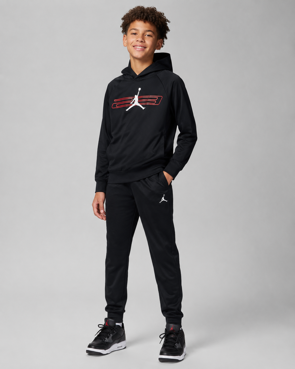 Completo tuta ragazzo Jordan nero con felpa cappuccio e pantalone
